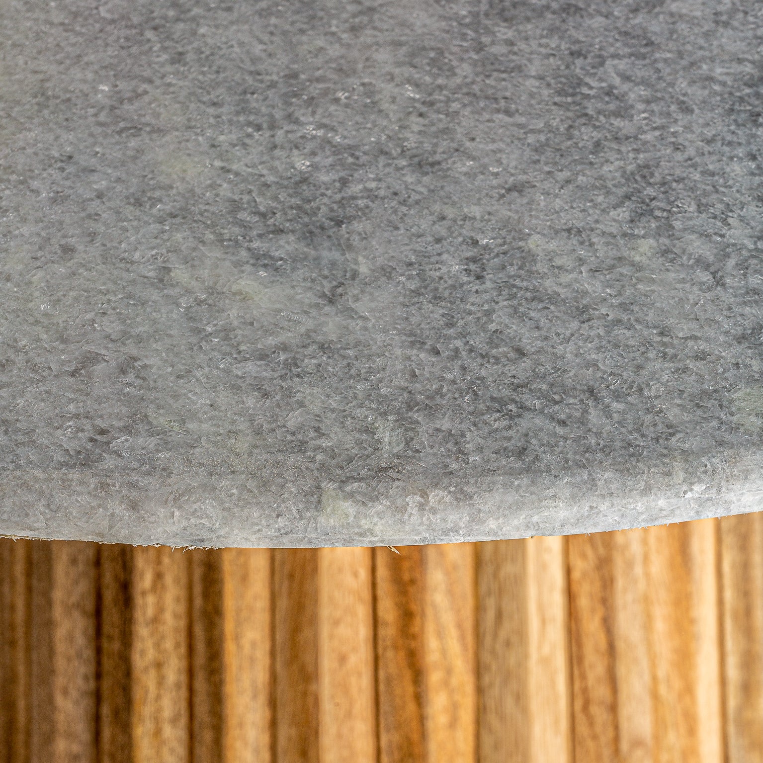 PLISSÉ WOOD DINING TABLE